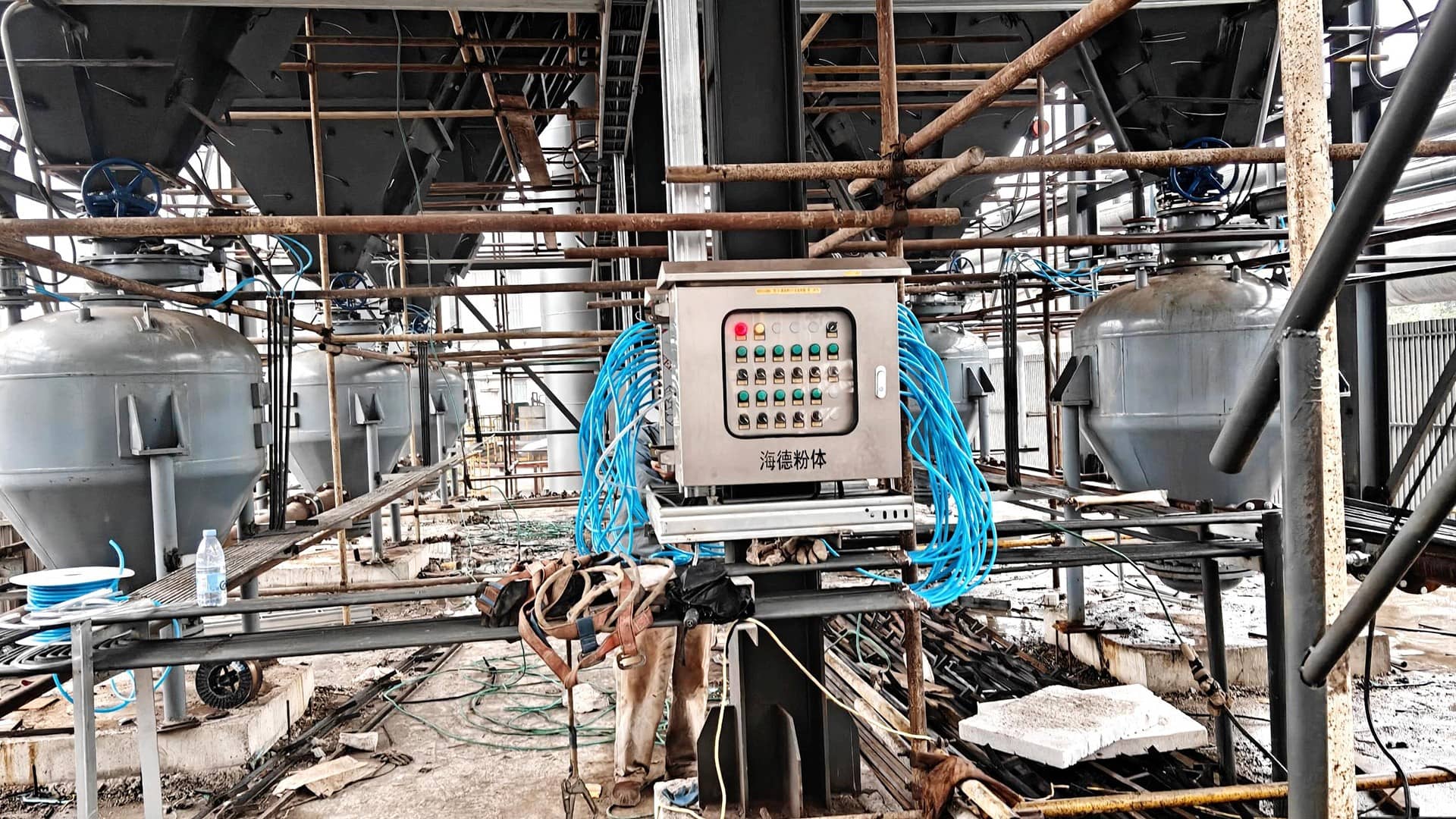 水泥顆粒氣力輸送機(jī)特點(diǎn)及工作原理是什么？(圖4)